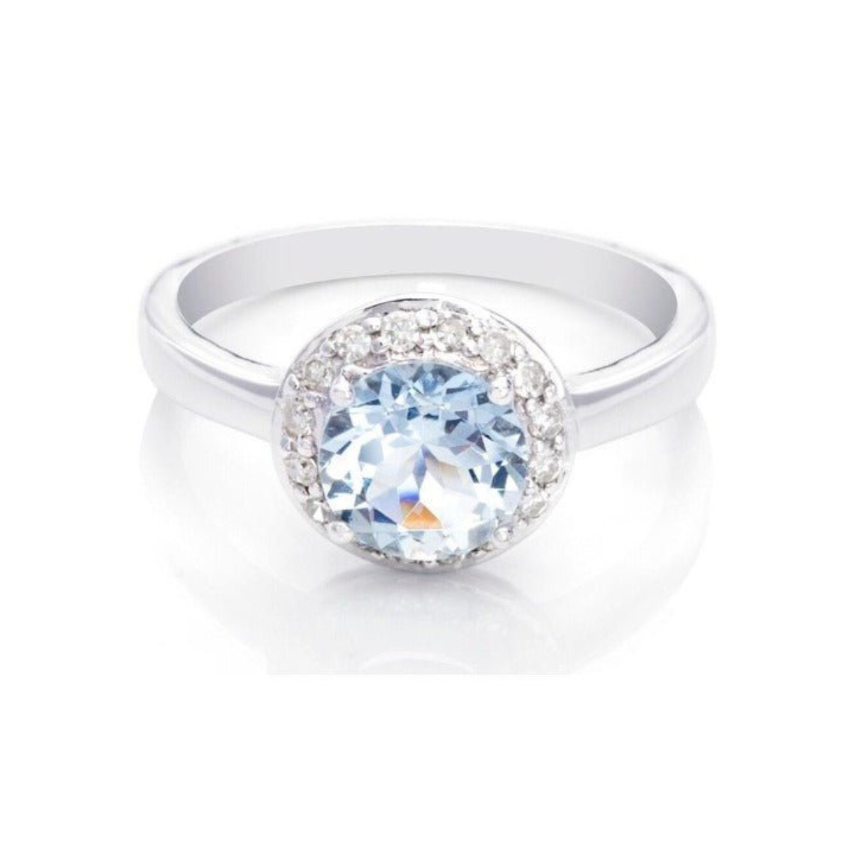定制 9ct 白金海蓝宝石和钻石戒指（7 毫米） - 宁静优雅、永恒美丽
